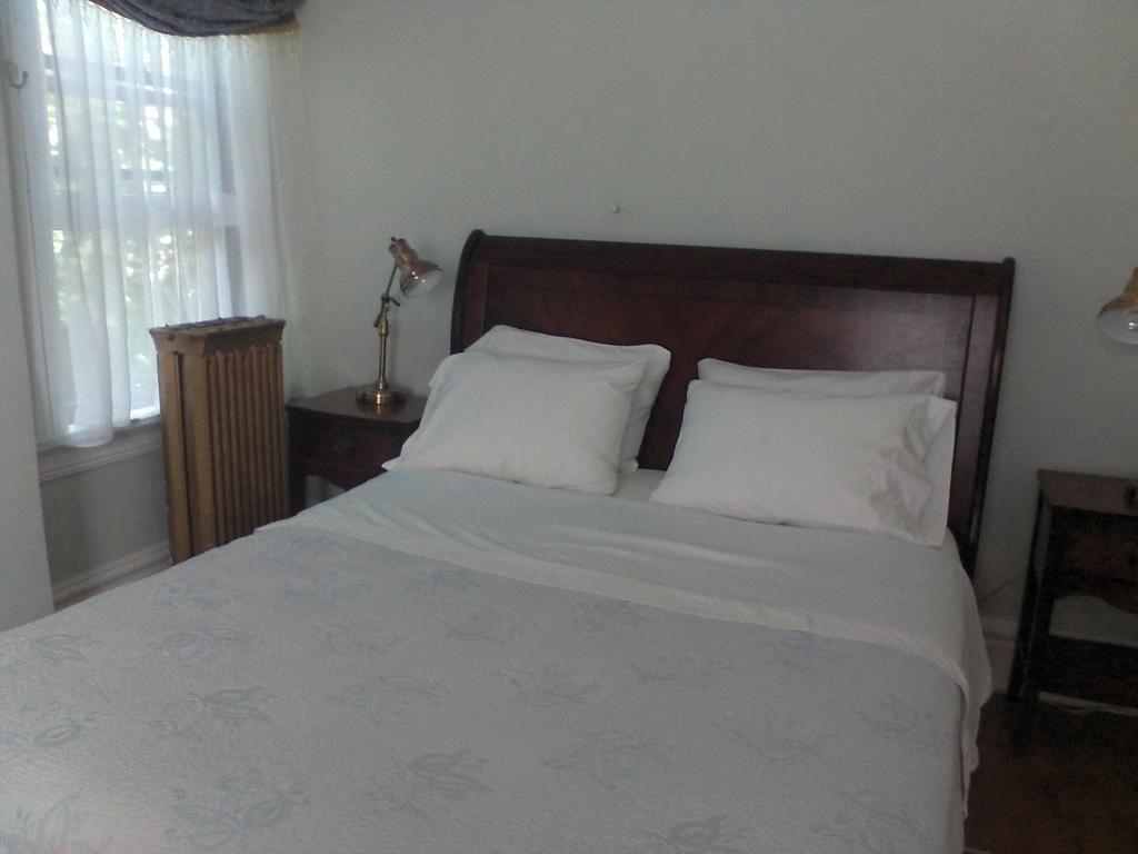 A Kingston Bed & Breakfast Eksteriør billede