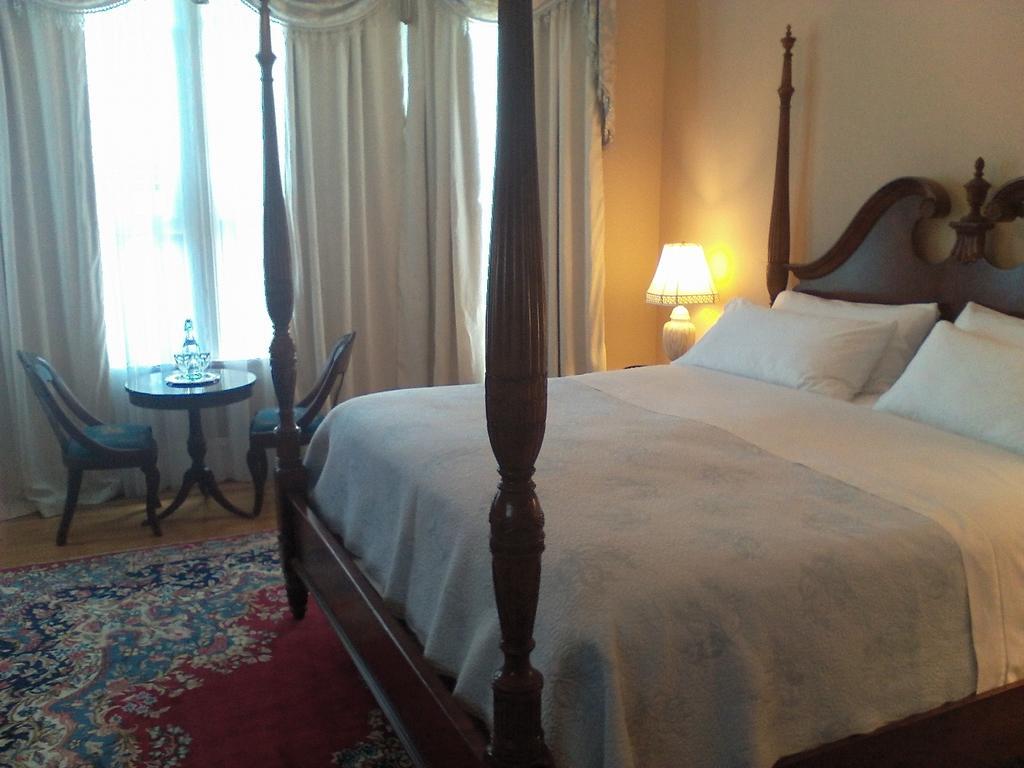 A Kingston Bed & Breakfast Eksteriør billede